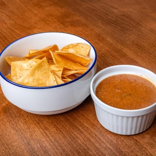 CHIPS & SALSA